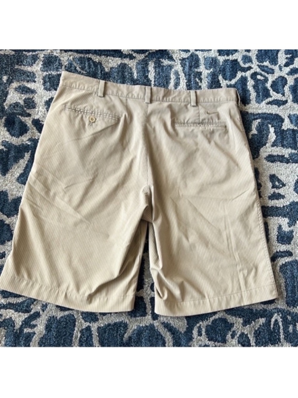Nike Men’s Dri Fit Nylon Golf Shorts Sz 36 Striped Khaki White Stretchy - Picture 6 of 11